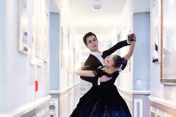 Viennese Waltz Workshop - The Experience in Detail