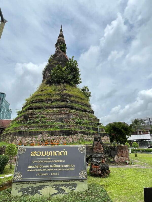 Vientiane: Half-Day City Tour with Patuxai and Buddha Park - Vientiane: Half-Day City Tour with Patuxai and Buddha Park