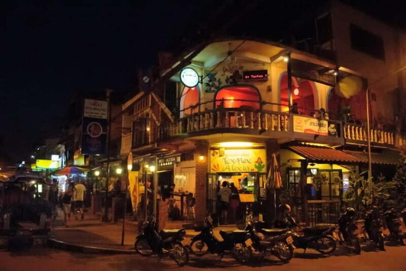 Vientiane: Night Market, Dinner, and Nightclub - Key Points