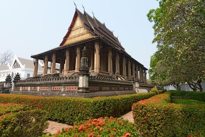 Vientiane Private Walking Tour With A Guide (Private Tour) - Key Points