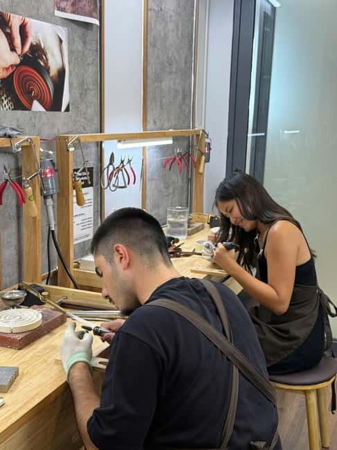 Vietnam: Silver Jewelry-Making Workshop in Hanoi - A Close Look at the Silver Jewelry-Making Workshop