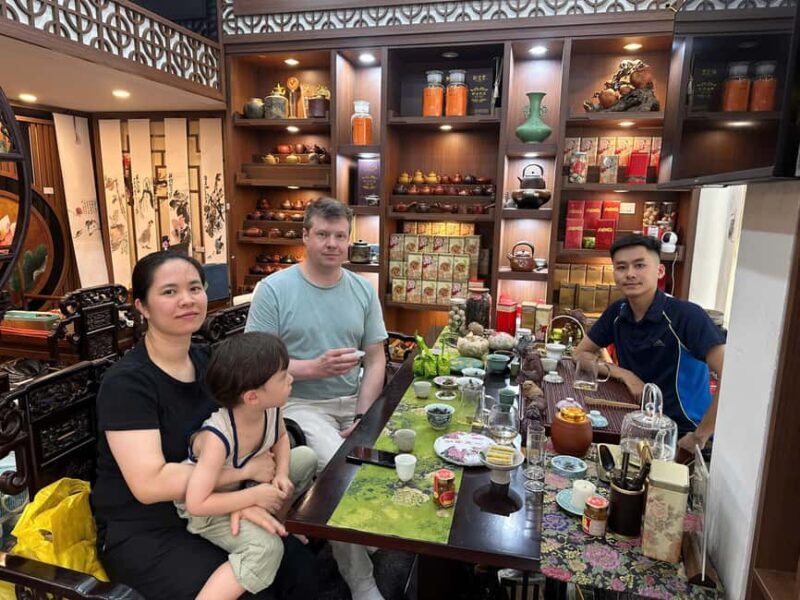 Vietnam Tea Tasting & Train Street & Lunch (Buncha & Banhmi) - A Deep Dive Into the Experience