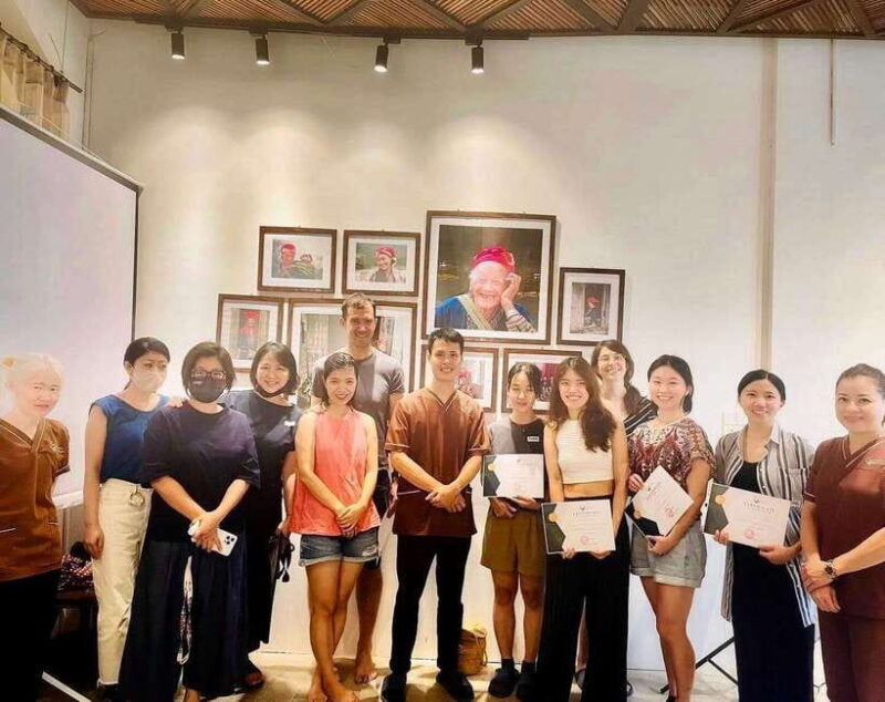 Vietnamese deep tissue neck and shoulder massage class - What to Expect from the Class