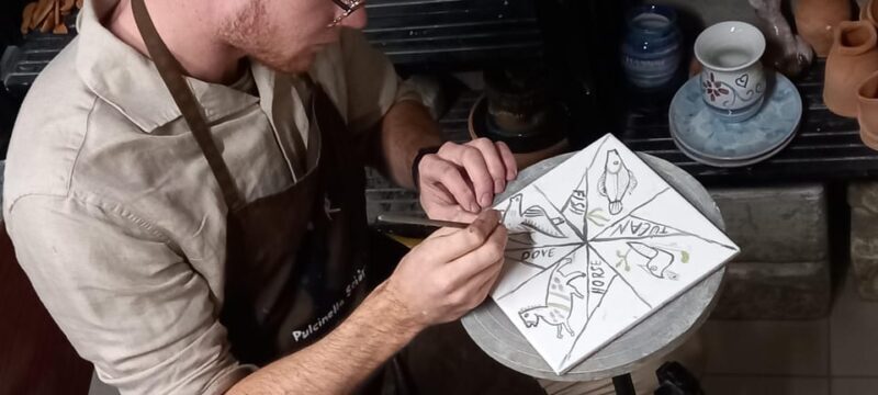 Vietri sul Mare: majolica decoration workshop - A Closer Look at the Experience