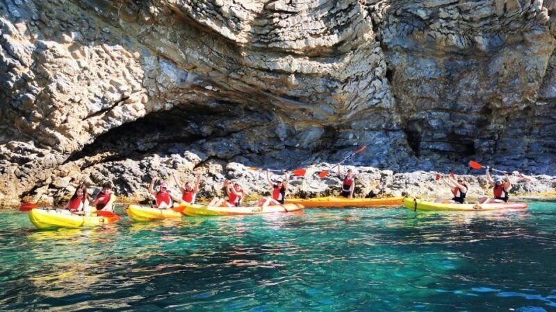 Villajoyosa: Kayak trip - Exploring Villajoyosa by Kayak: An Authentic Coastal Adventure