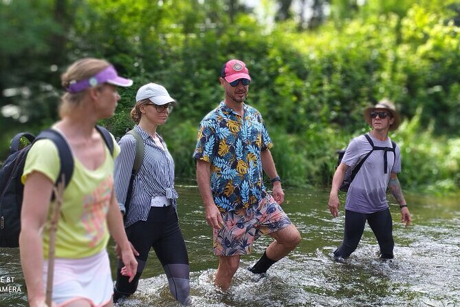 Vilnele River Walking Tour and Uzupis Experience - Key Points