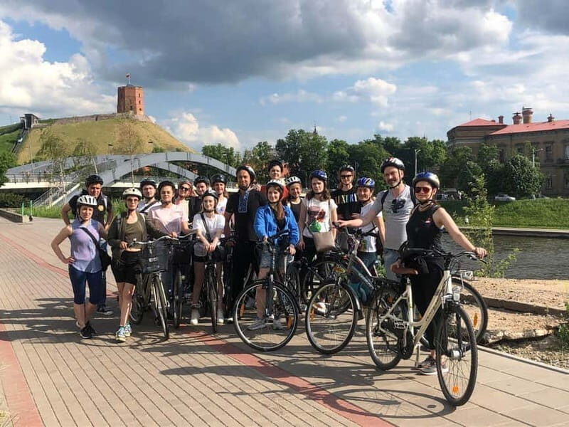 Vilnius: City Bike Tour of Vilnius Highlights - Key Points