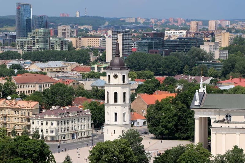 Vilnius: City Highlights Private Walking Tour - Detailed Breakdown of the Itinerary