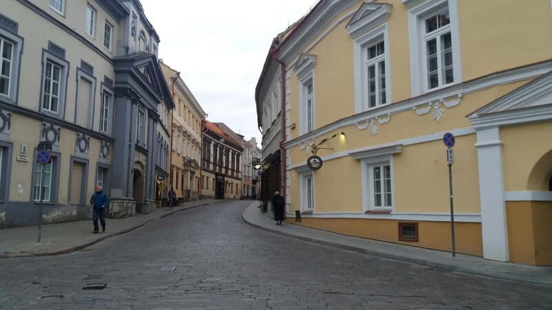 Vilnius: Morning Coffee Tour with Local Guide - Why Travelers Rave About This Tour