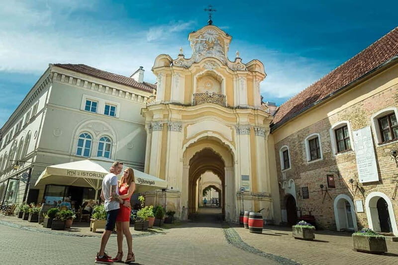 Vilnius Private Photoshoot Tour - Exploring Vilnius with a Private Photoshoot Tour