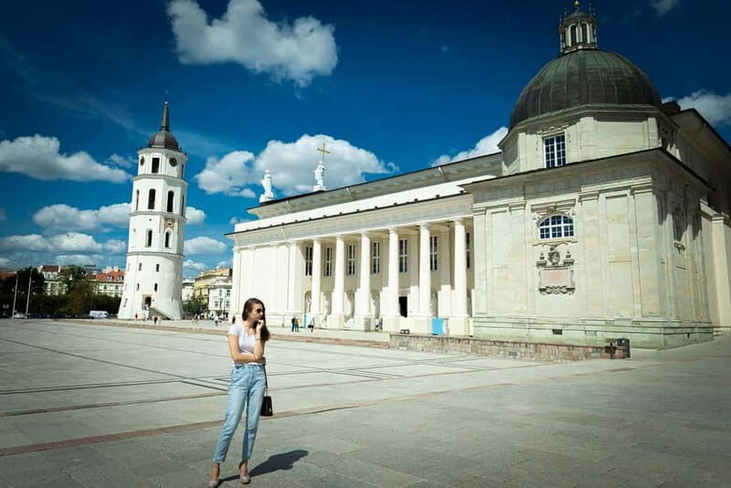 Vilnius Private Photoshoot Tour - Key Points