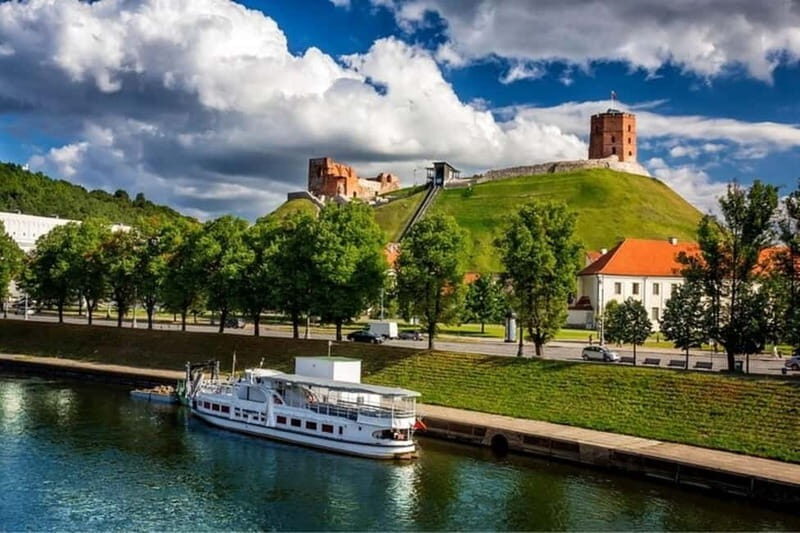 Vilnius : Sightseeing Walking Custom Tour with a Local Guide - Exploring Vilnius: A Personalized Walking Tour with a Local Guide