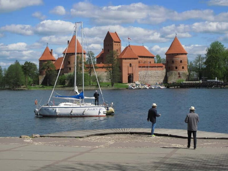 Vilnius: Trakai Tour with Audio Guide and Minibus Transfers - Final Thoughts: Is This Tour Right for You?