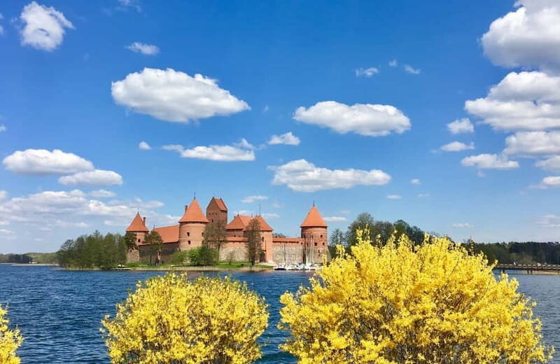 Vilnius: Trakai Tour with Audio Guide and Minibus Transfers - FAQs