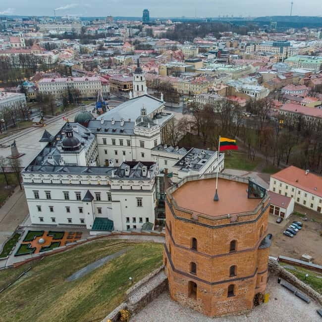 Vilnius: Walking Tour with a Local Guide - Small groups - Starting at Cathedral Square