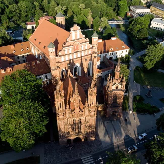 Vilnius: Walking Tour with a Local Guide - Small groups - The Artistic Quirk of Uzupis