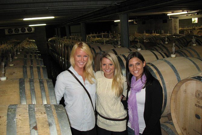 Vineyards Honey and Black Sand Beaches from Auckland - Discover Auckland’s Vineyards, Honey, and Black Sand Beaches — An Authentic Day Out