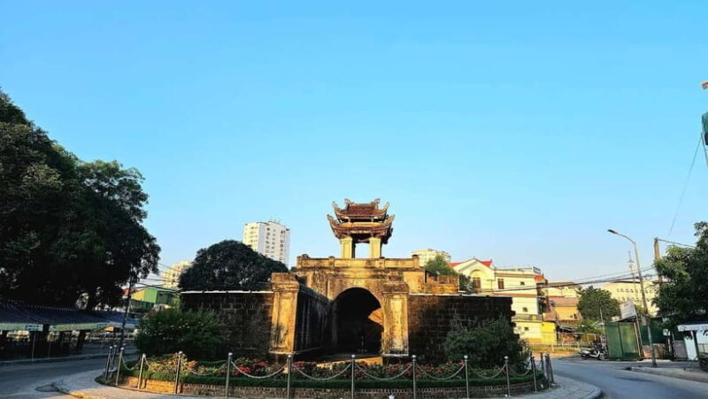 Vinh City & Uncle Ho's Hometown Full-day Guided Tour - Practical Tips for the Tour