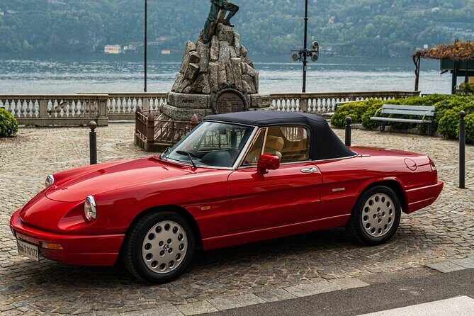 Vintage car rental on the lake for a day - Key Points