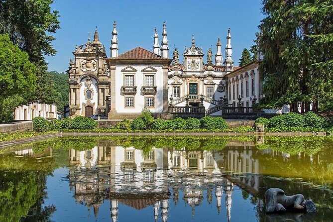Vintage car ride in Vila Real - A Thoughtful Look at the Vintage Car Ride in Vila Real