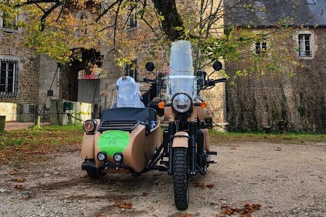 vintage sidecar ride in Auvergne - Exploring the Details of the Vintage Sidecar Ride in Auvergne