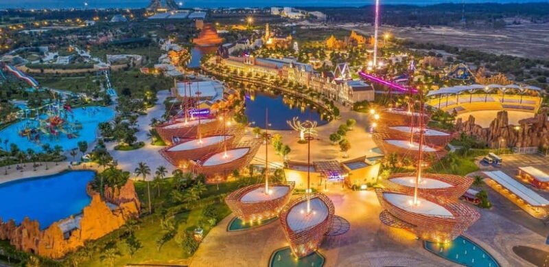 VinWonders Nam Hoi An Day Tour  Guide & Lunch Included - Lunch: A Well-Deserved Break