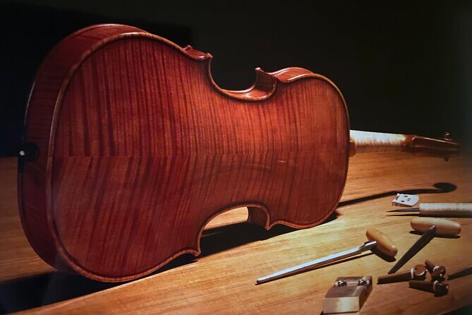 Violin Workshop Tour from Nagoya with English Guide - Discover the Artistry of Japanese Violin-Making on a Guided Tour in Nagoya