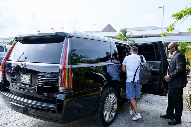 Vip Cadillac Transportation in Punta Cana Bavaro - The Ride: What to Expect During Your 20 Minutes