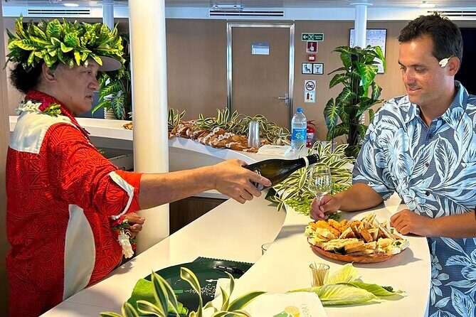 VIP Ferry crossing from Tahiti to Moorea - A Comfortable Escape from Tahiti to Moorea