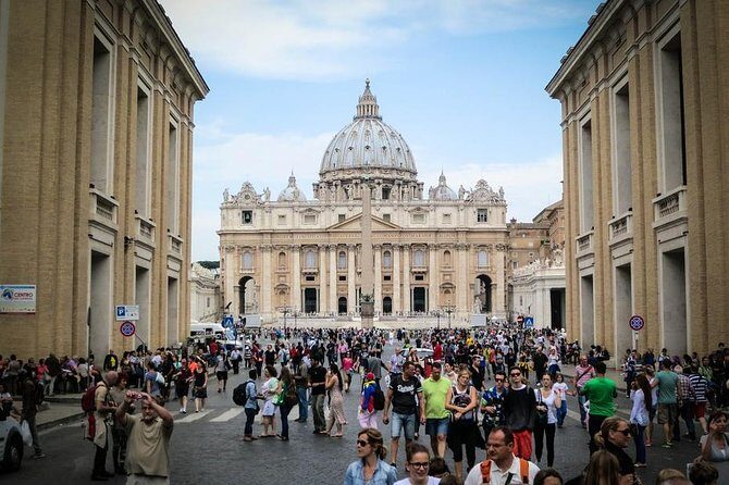 VIP Guided Tour Rome Colosseum, Vatican Museums, lunch included - Frequently Asked Questions