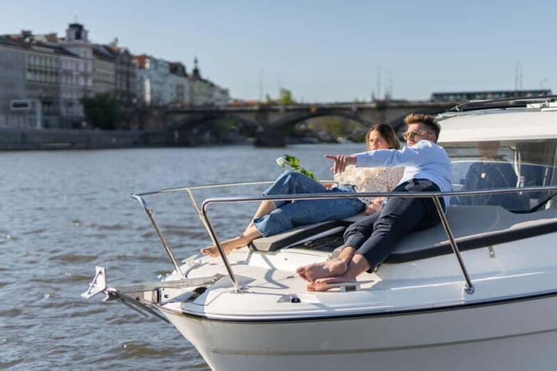 VIP Prague YachtBoat SPEED Experience: All-You-Can-Drink - FAQ