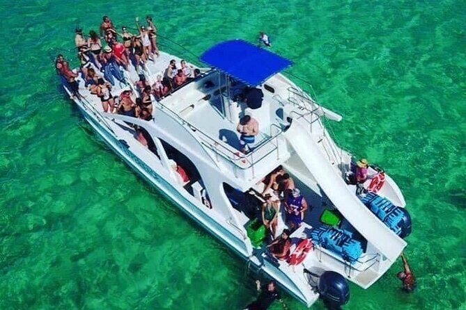 VIP Private Booze Cruise with Live Dj and BBQ in Punta Cana - Who It’s Best For