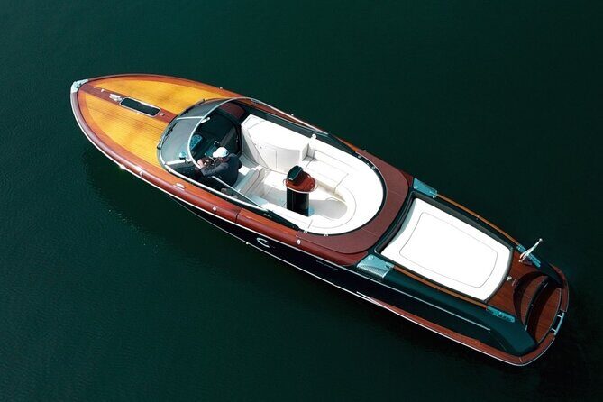 VIP Private Luxury Boat Tour - Riva Aquariva Yacht Venice - An In-Depth Look at the Venice Riva Aquariva Yacht Tour