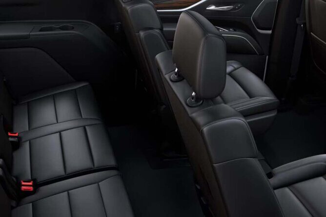 VIP Private Maui OGG Arrival Transfer in Black Cadillac Escalade - VIP Private Maui OGG Arrival Transfer in Black Cadillac Escalade