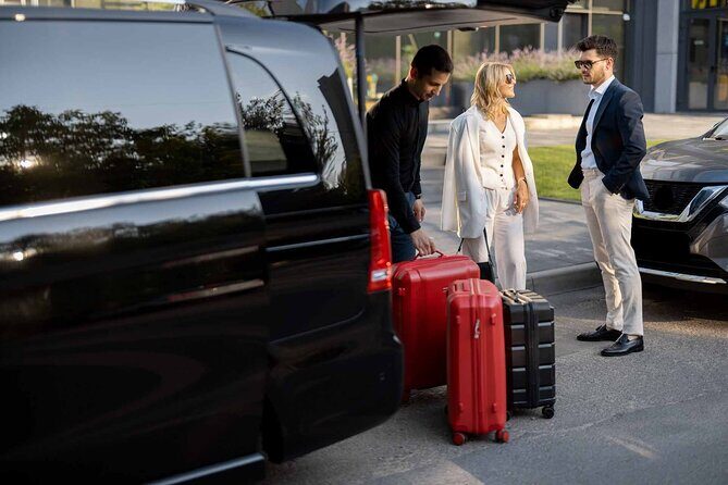 VIP Suburban Transfer from Punta Cana Airport to Bavaro Hotels - Comfortable and Convenient: VIP Suburban Transfer from Punta Cana Airport to Bavaro Hotels