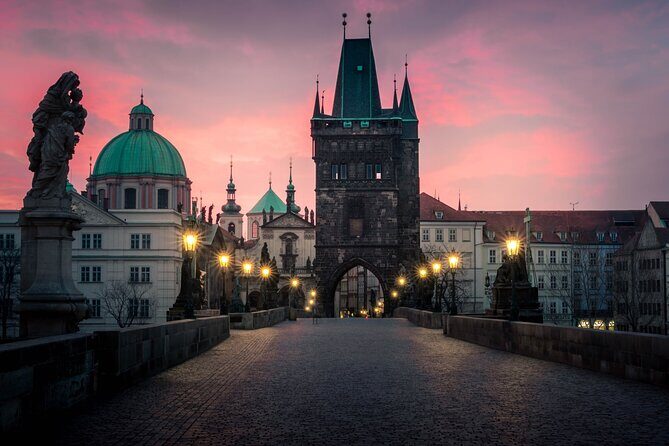 VIP Tour: Professional photos - You and Prague Best Monuments - The Sum Up