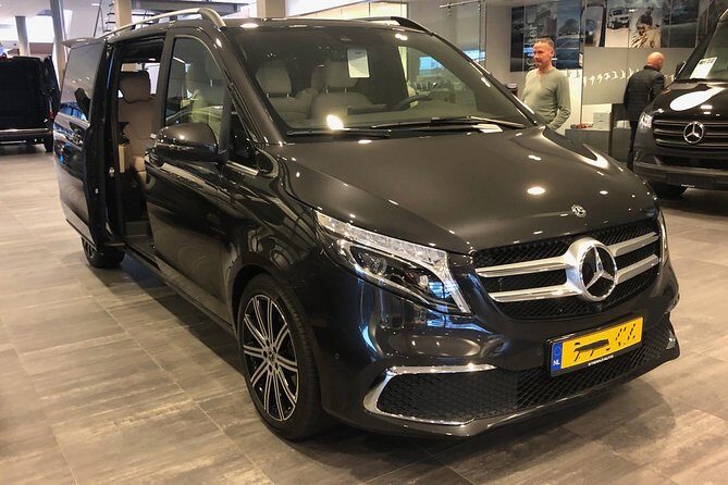 VIP Transfer from Schiphol Airport to Amsterdam City or Back to the Airport - Who Would Benefit Most?