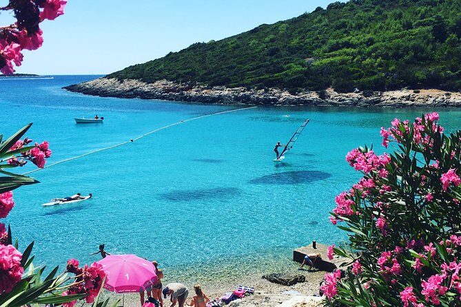 Vis sandy beach Stand Up Paddle Tour - A Practical Look at the Stand Up Paddle Tour on Vis
