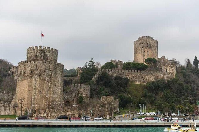Visit 2 Continents on a Bosphorus Cruise Full-Day Istanbul Tour with Lunch - Exploring the Itinerary in Depth