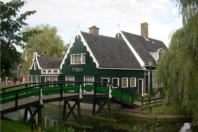 Visit Amsterdam Countryside with windmills by bike - FAQ