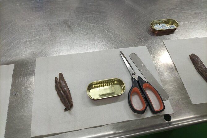 Visit and Gastronomic Experience of the Santoña Anchovy Factory - The Real Value of the Tour