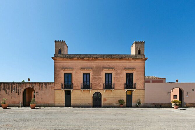 Visit and Private Tasting of EVO Oil and Organic Wine - Who Will Love This Tour