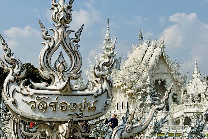 Visit Chiang Rai Temples and Lalitta Cafe from Chiang Mai - Key Points