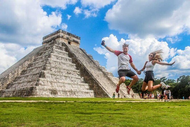 Visit Chichén Itzá and discover a real Cenote and Valladolid. Transport included - Discovering Chichen Itza: The Heart of the Maya World