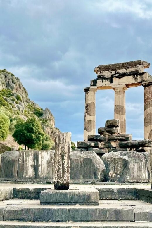 Visit Delphi & Meteora Monasteries Full Day Private Trip - Summary of Top Benefits