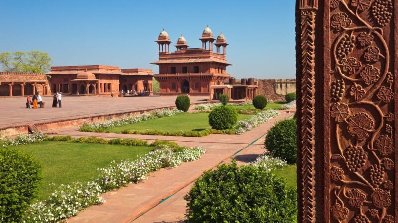 Visit Fatehpur Sikri, Chand Baori With Jaipur Drop From Agra - FAQs