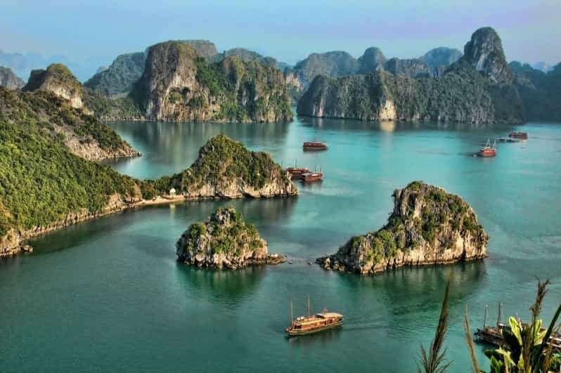 Visit Ha Long - "a wonder of the world" from Ha Noi or back - Visit Ha Long – "a Wonder of the World" from Hanoi or Back