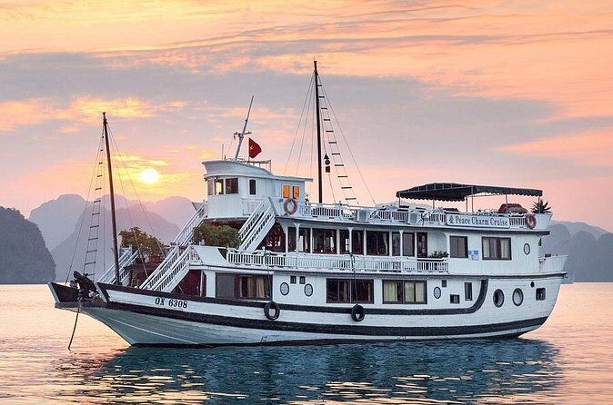 Visit Halong Bay & Bai Tu Long Bay Over Night on 3 Star Cruise, All included - Who Is This Tour Best For?