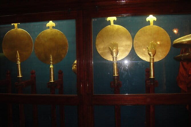 Visit Junagarh Fort and Karni Mata Temple with Jodhpur Drop from Bikaner - The Unique Charm of Karni Mata Temple