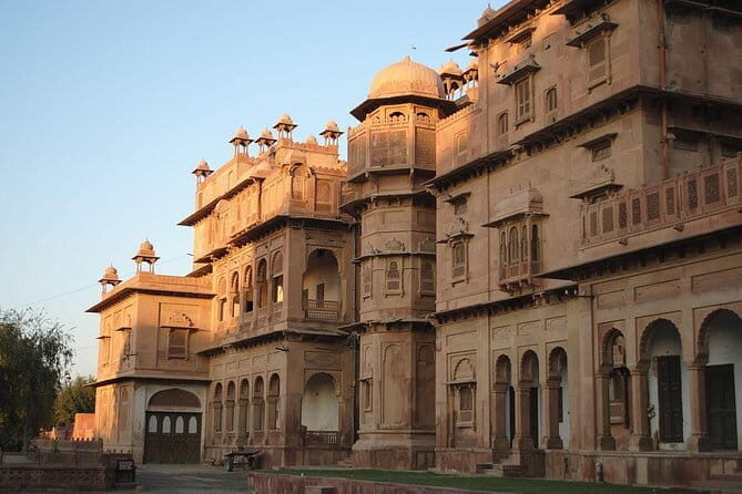 Visit Junagarh Fort and Karni Mata Temple with Jodhpur Drop from Bikaner - FAQs